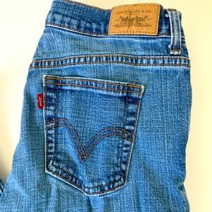 Levi’s Size 4 Medium Straight Leg 505 Jeans!